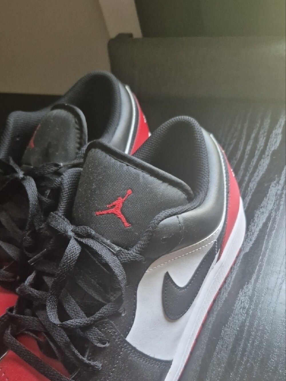 Nike Men's Low-Top Sneakers - Black, Red & White - Picture 3 of 8